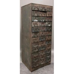 Jern skab/kommode fra Dansk Panser Box 