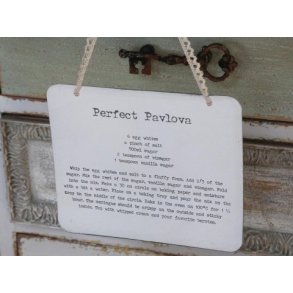 Skilt med opskrift p Perfekt Pavlova