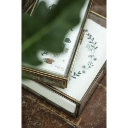 Serviet med sort blomsterkrans  fra Ib Laursen