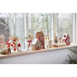 Hus til fyrfadslys med 3 hvide hjerter Stillenat, fra Ib Laursen