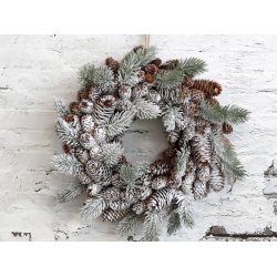 Fleur krans af gran, kogler og sne