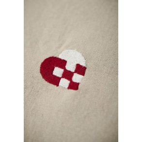 Stofserviet med broderet hjerte fra Ib Laursen