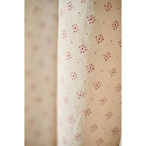 Viskestykke Julia i natur med rdt mnster fra Ib Laursen