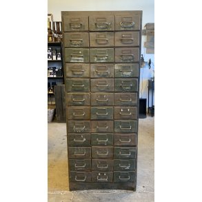 Jern skab/kommode fra Dansk Panser Box 