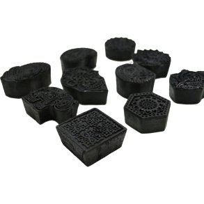 Sknne stempelforme i tr - small